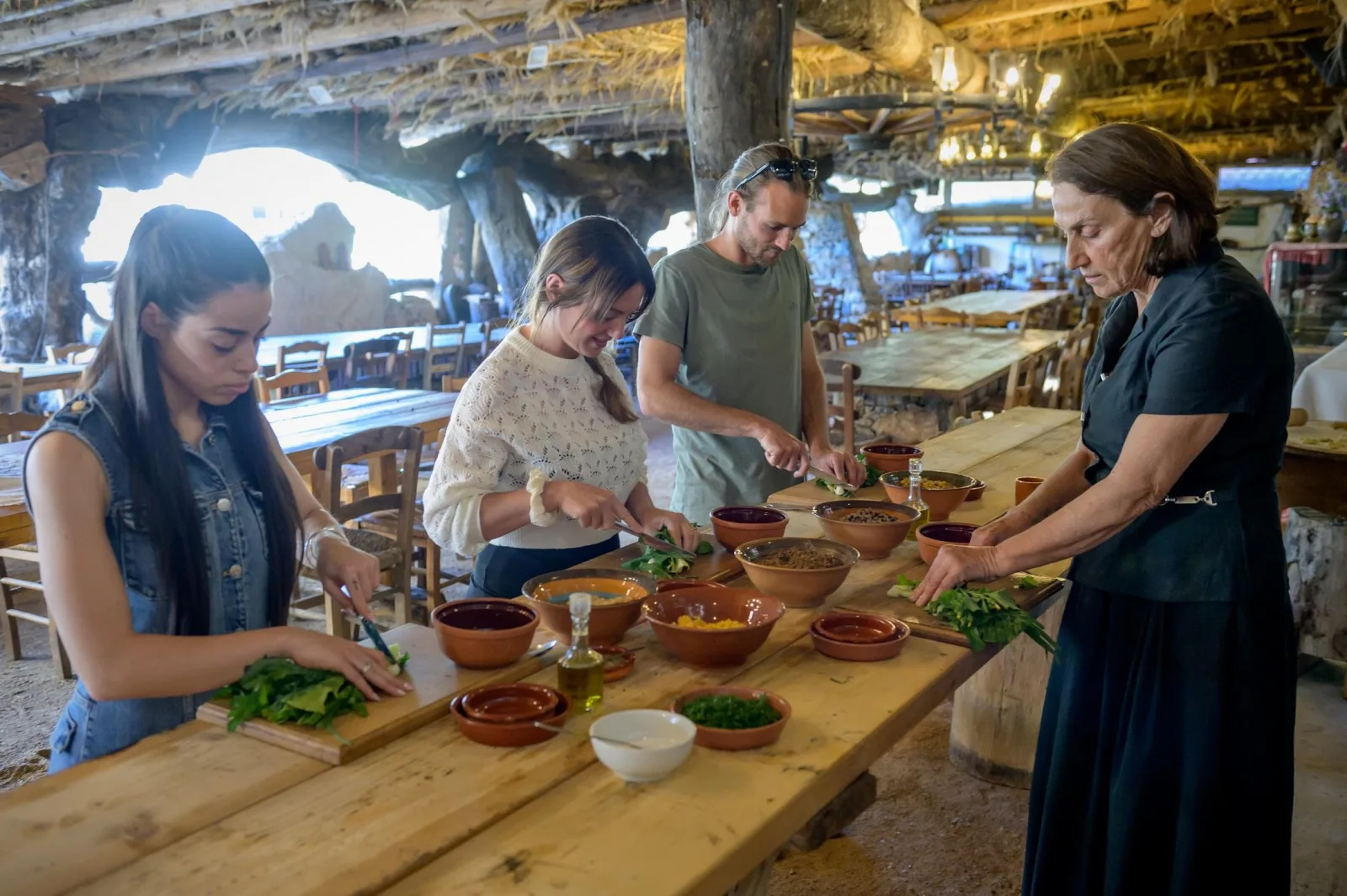 Crete: Minoan Cooking Class with Meal